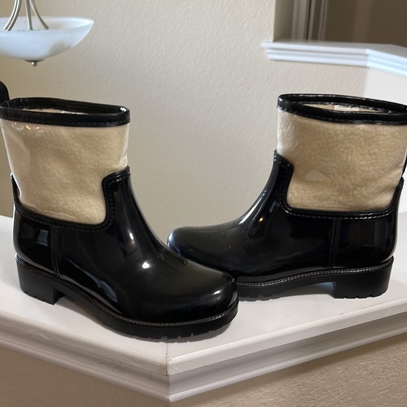 Charter club rain boots - Picture 2 of 5